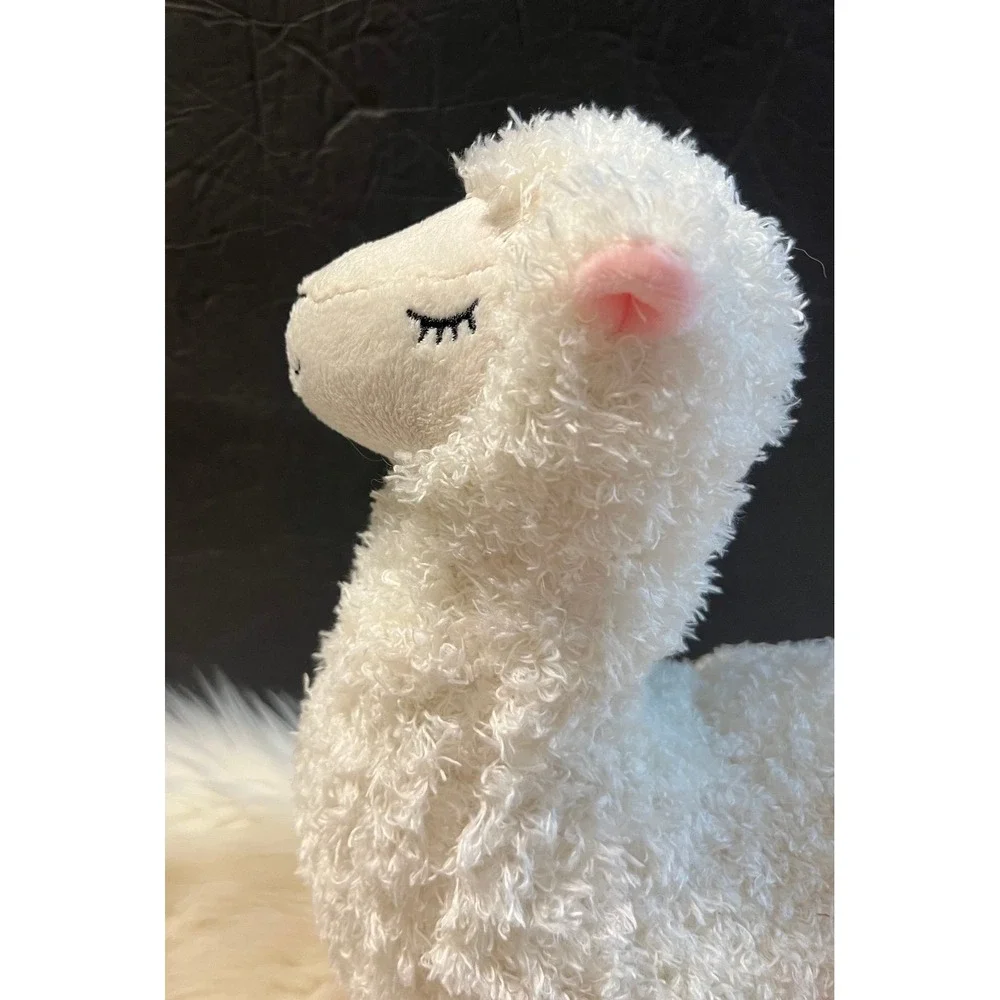 Burton + Burton Llama Curly Plush‎ Pink Feet 11